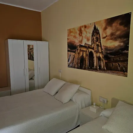 Guest house El Vasco Oviedo